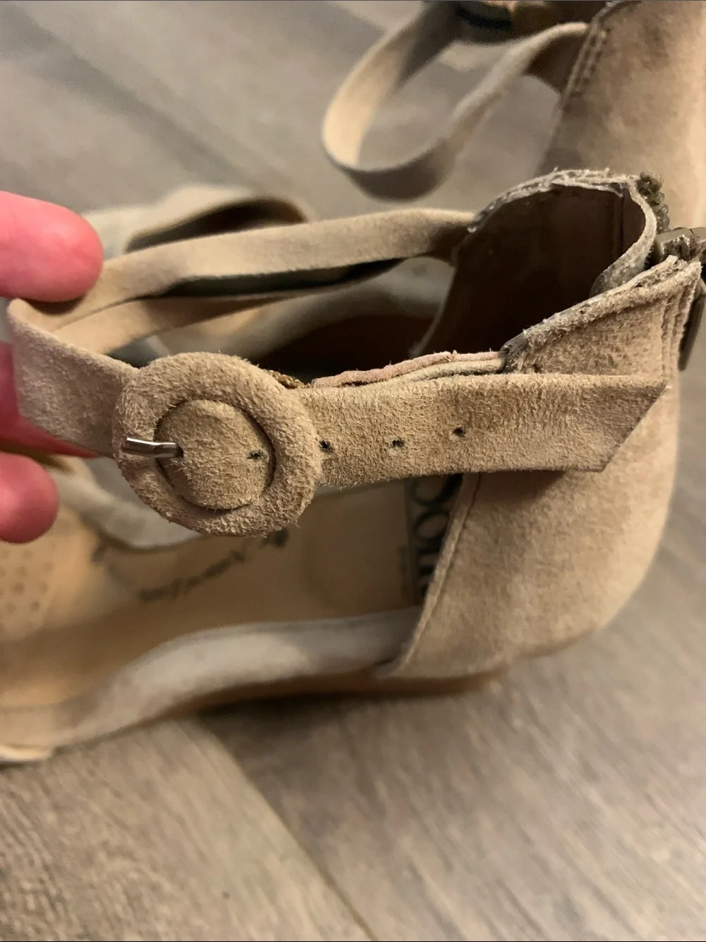 Söfft Strappy Wedge Sandals